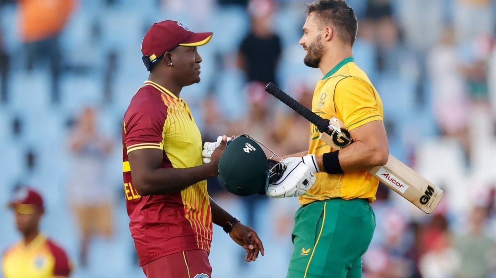 highest powerplay scores in T20